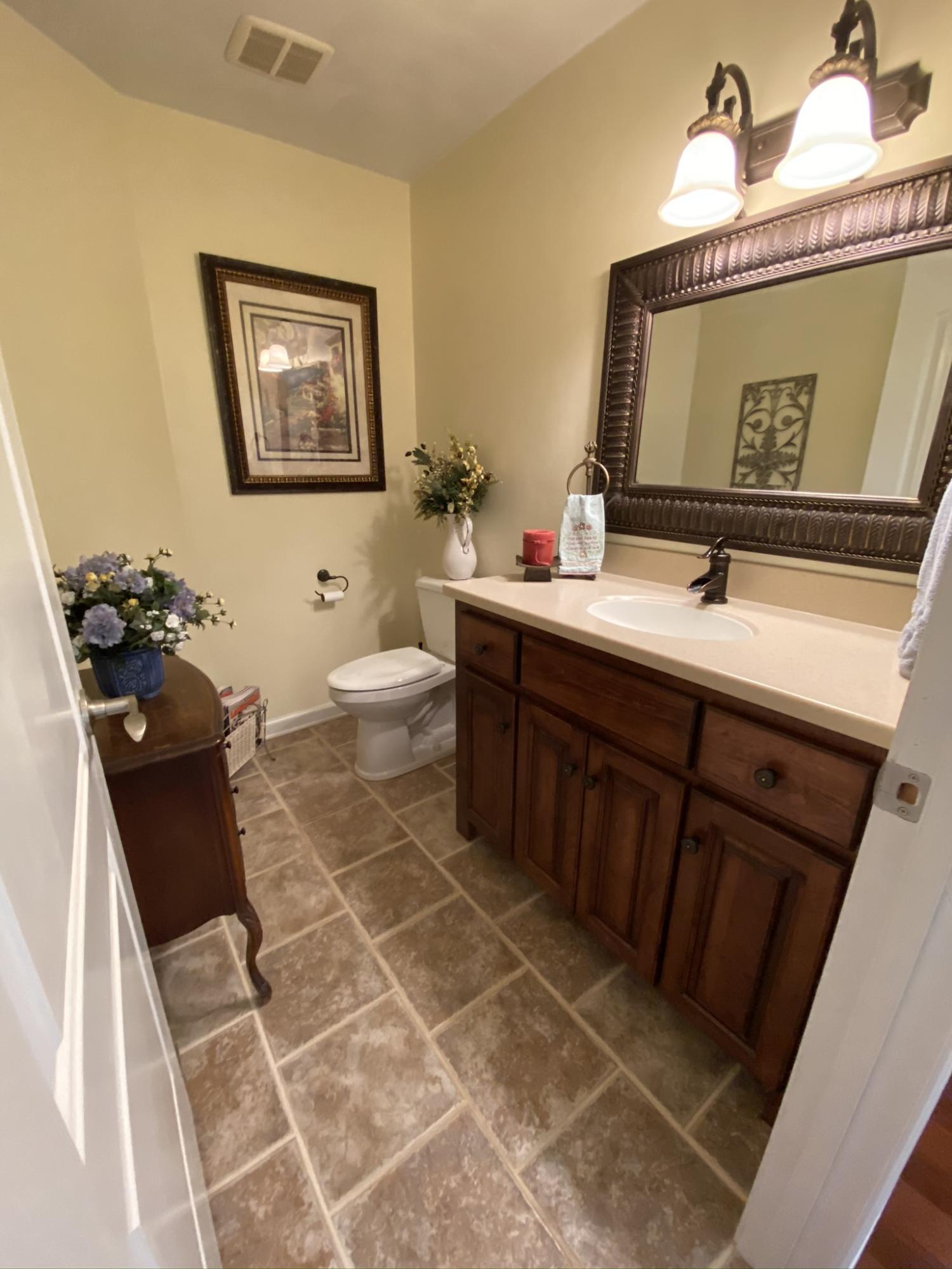 1733 Sample Road Wirtz, VA 24184 - Photo 15 of 80 15 Entry Half Bath (2)
