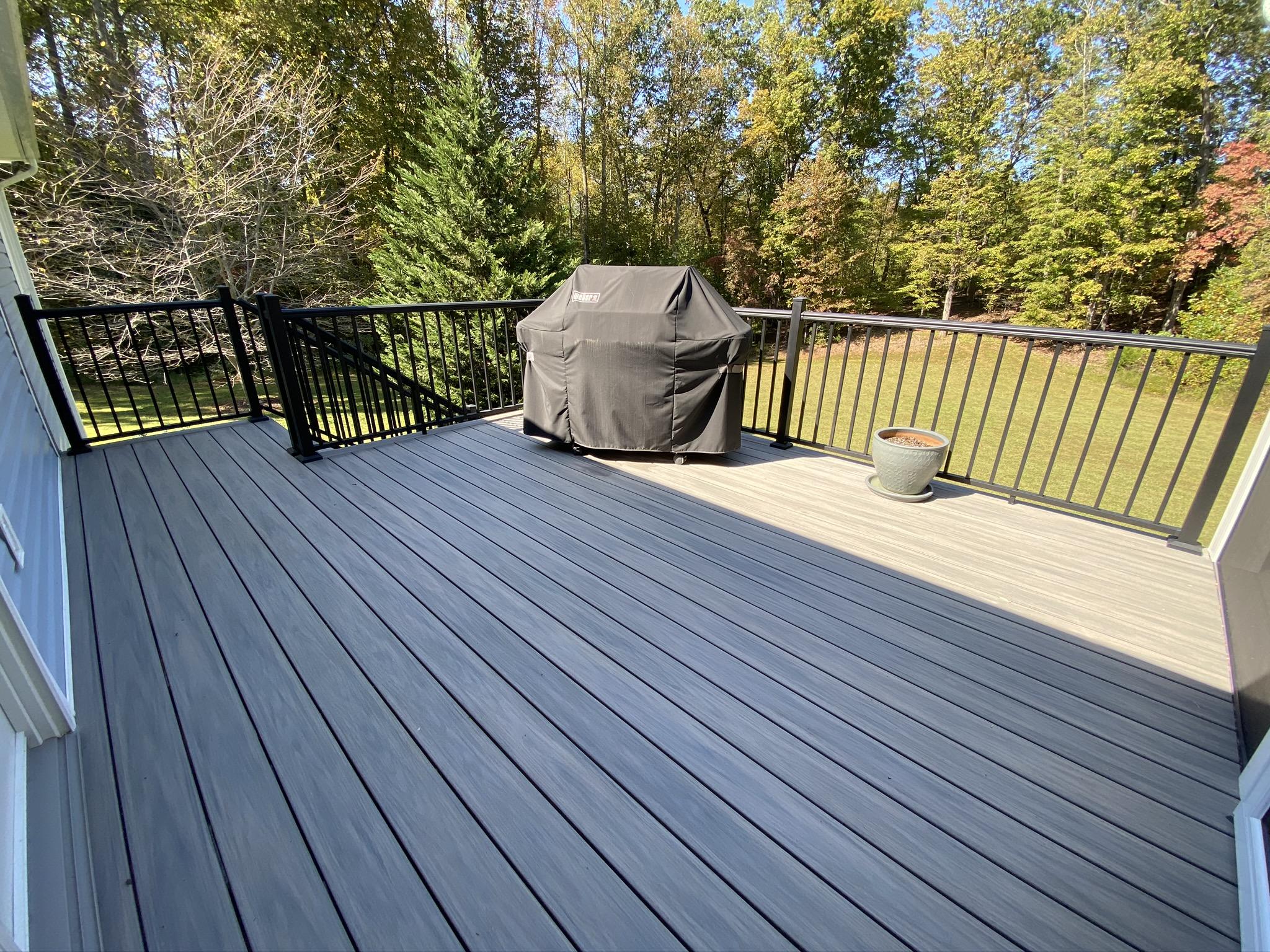 1733 Sample Road Wirtz, VA 24184 - Photo 30 of 80 30 Deck (2)