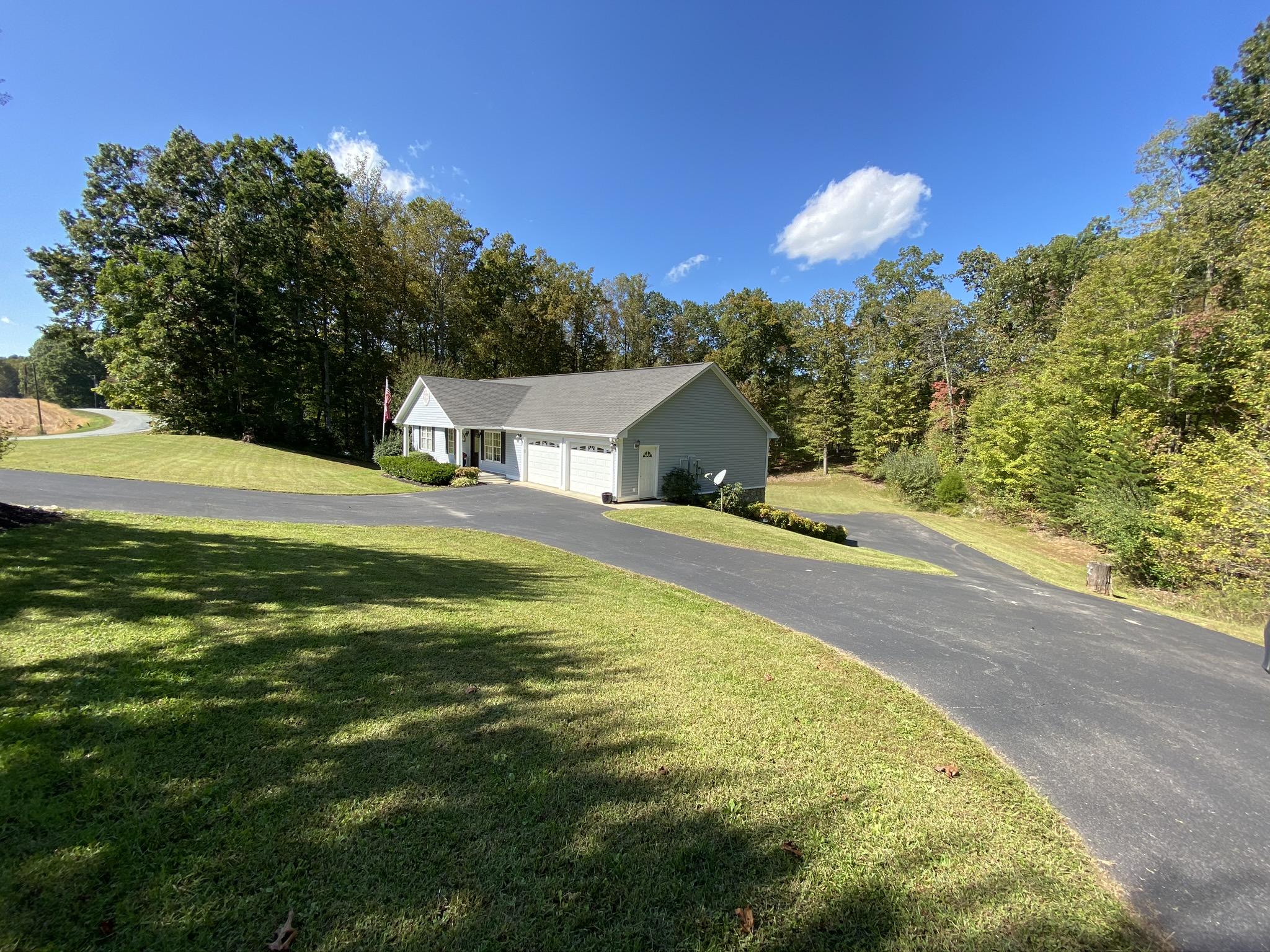 1733 Sample Road Wirtz, VA 24184 - Photo 37 of 80 37 Front of Home (5)