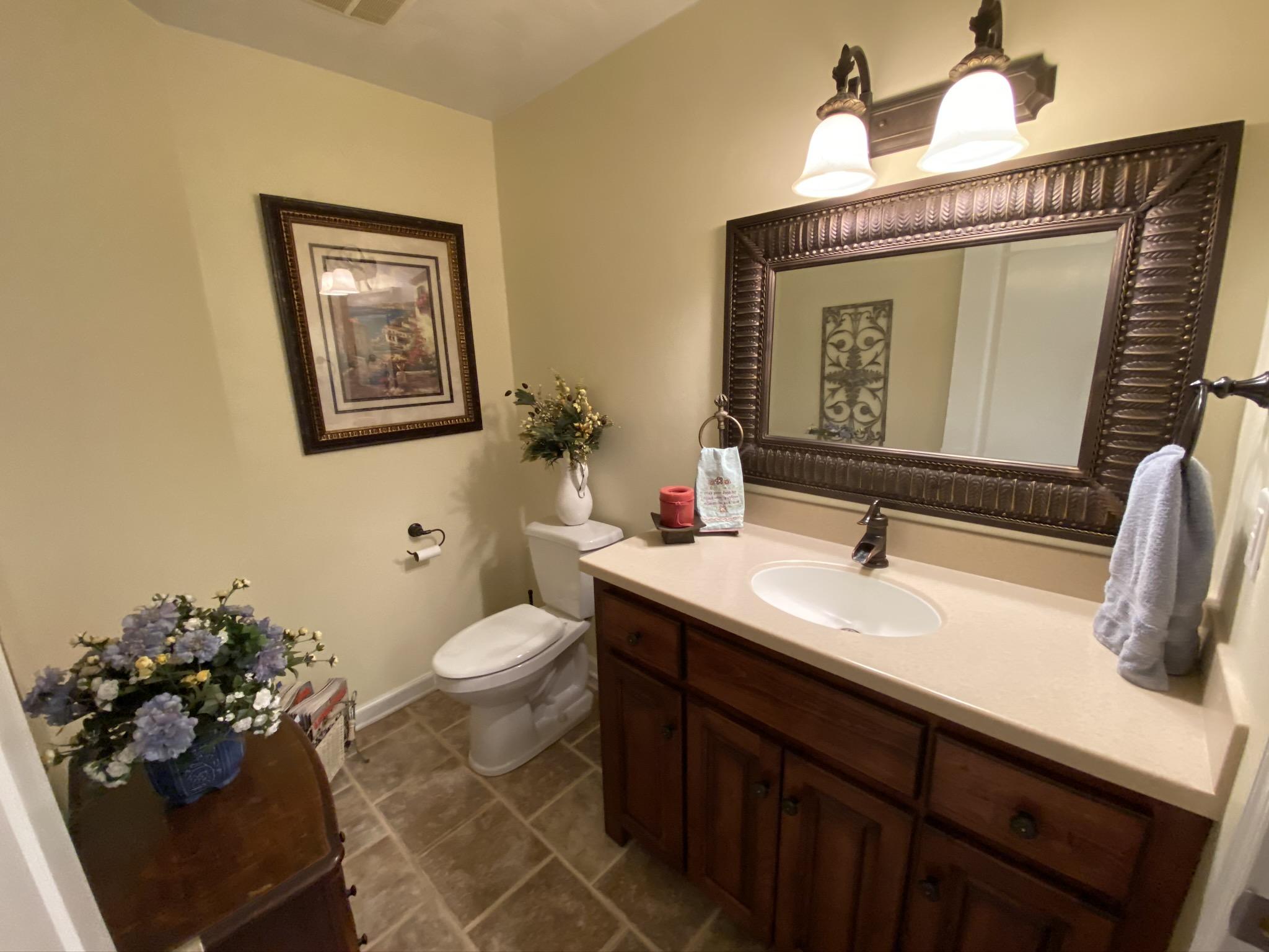 1733 Sample Road Wirtz, VA 24184 - Photo 55 of 80 67 Entry Half Bath (1)