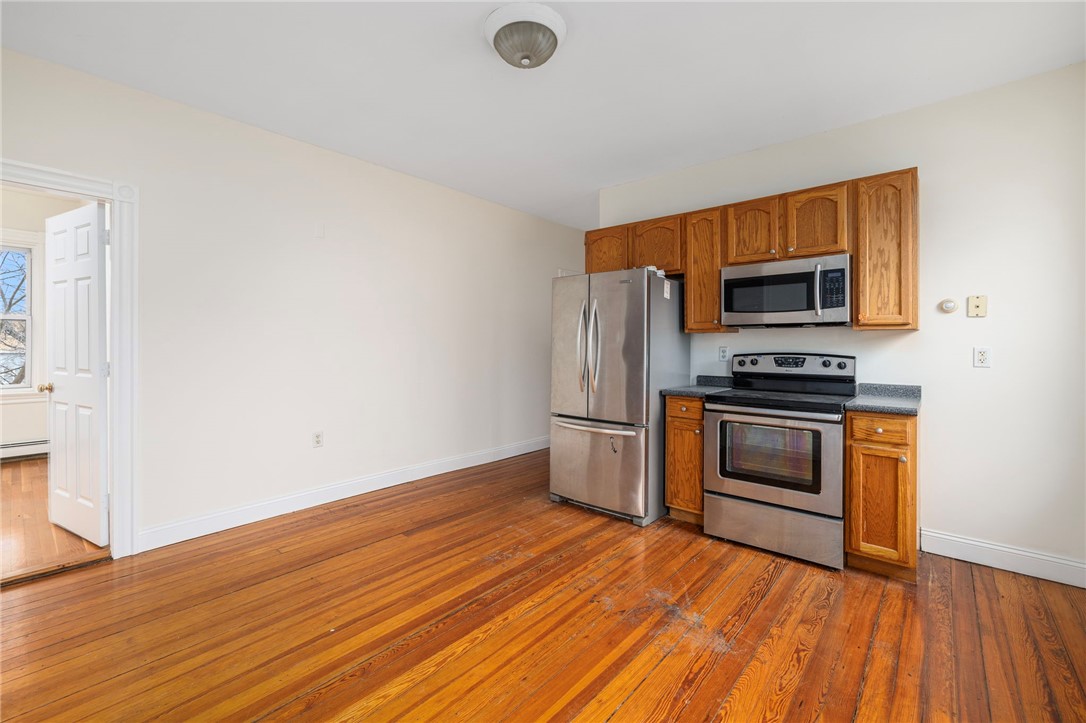 70 Rosedale Street Providence, RI 02909 - Photo 16 of 33