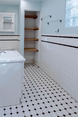 $2,000 | 620 East Willamette Avenue, Colorado Springs, CO 80903