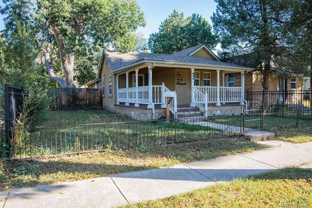 $2,000 | 620 East Willamette Avenue, Colorado Springs, CO 80903