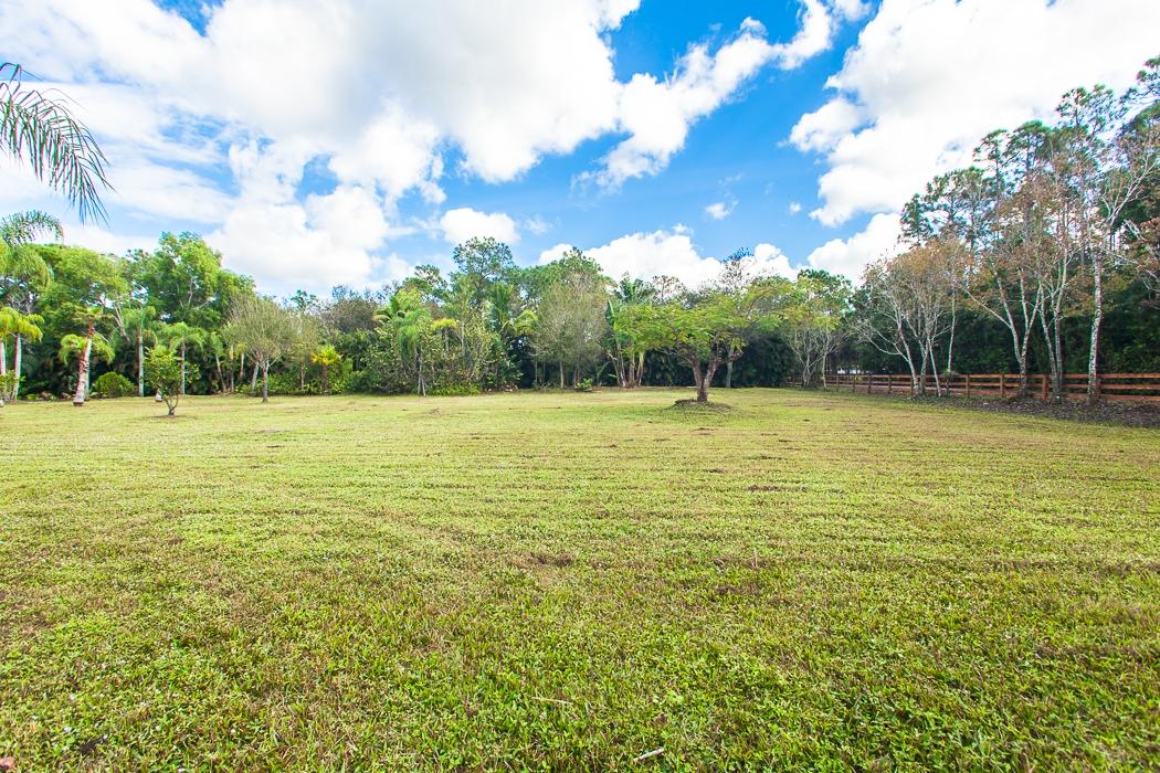 16784 Randolph Siding Road Jupiter, FL 33478 - Photo 11 of 42 yard