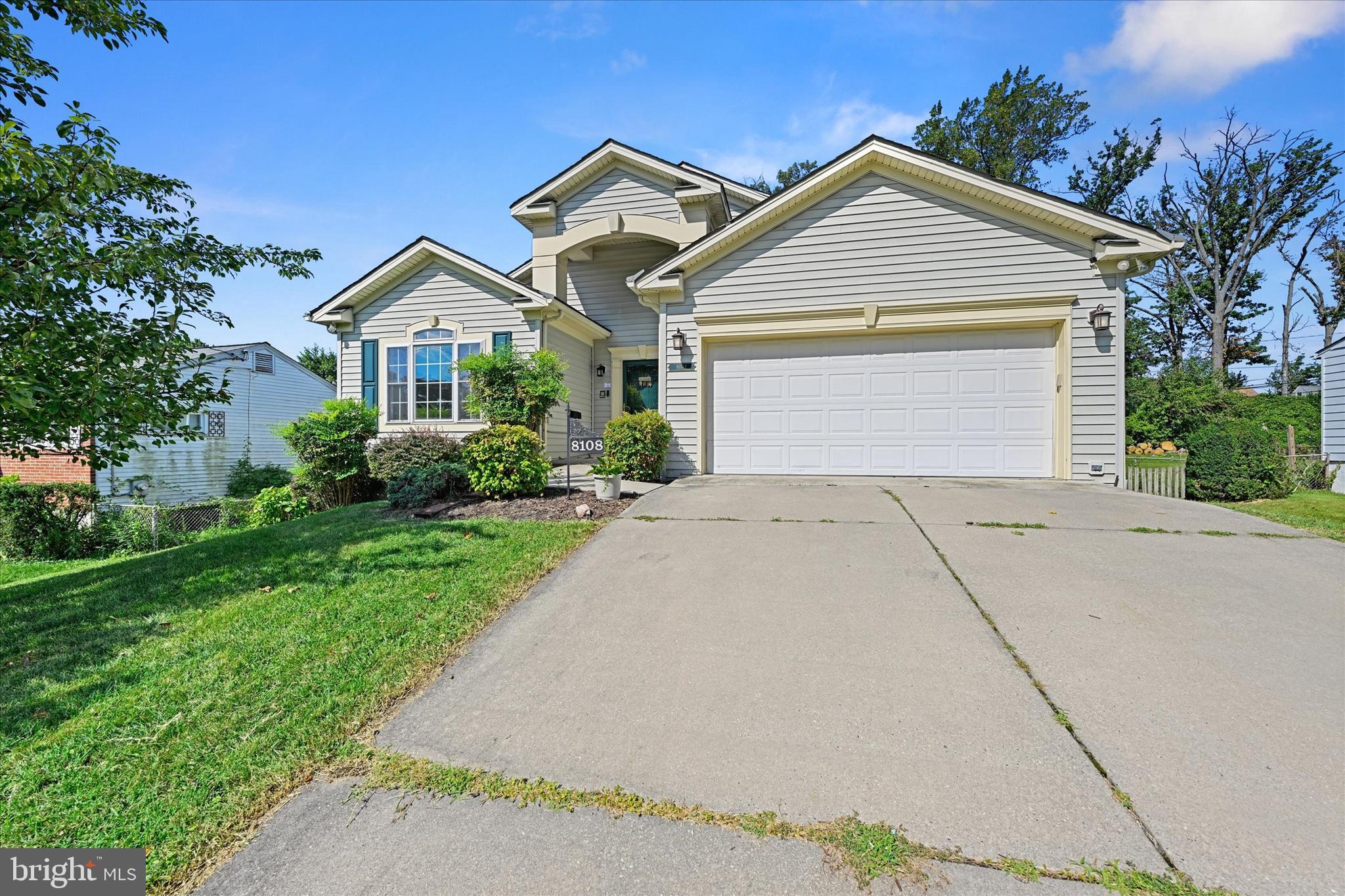 8108 Ridgely Oak Road Parkville, MD 21234 - Photo 1 of 29