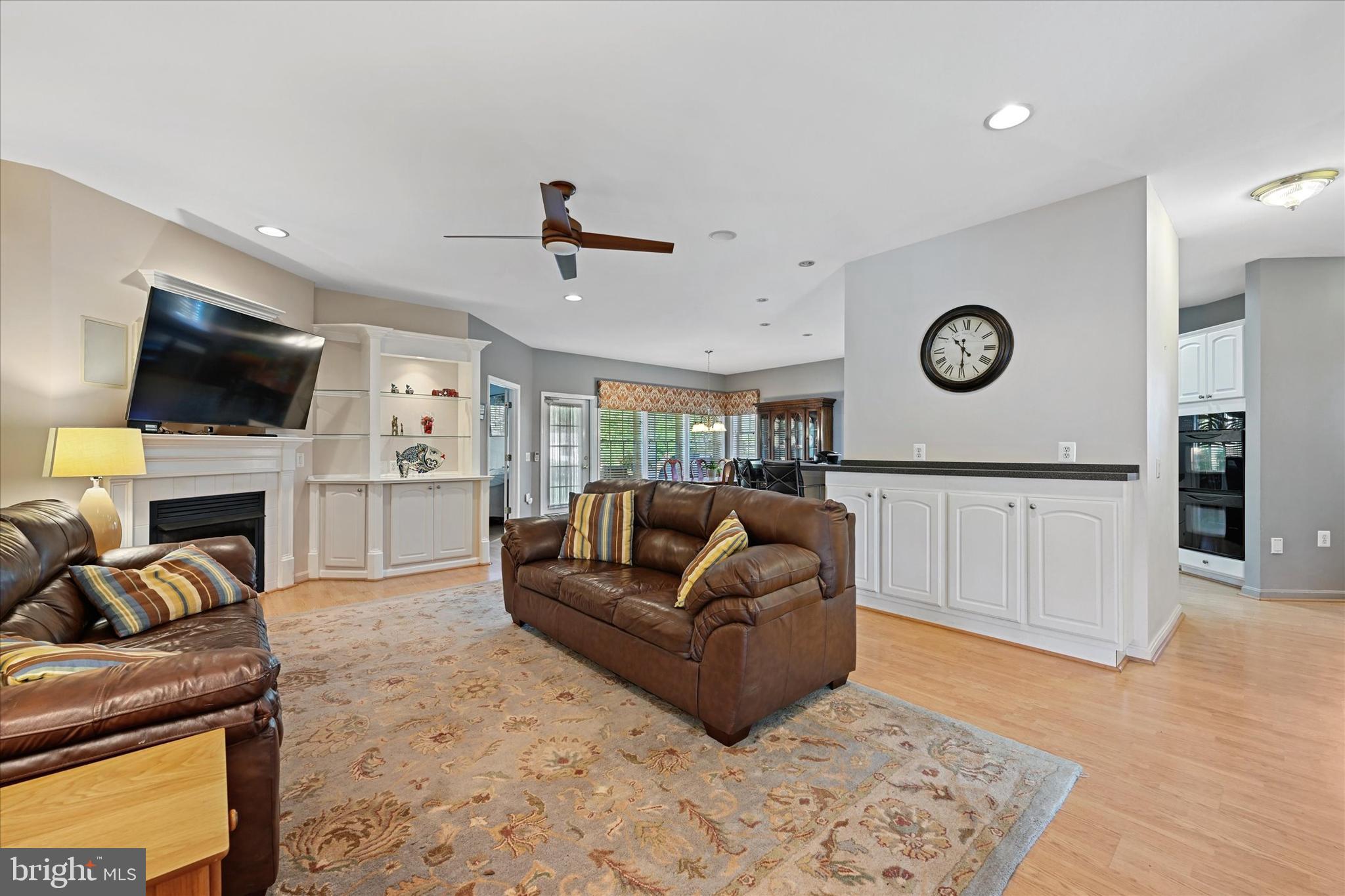 8108 Ridgely Oak Road Parkville, MD 21234 - Photo 6 of 29