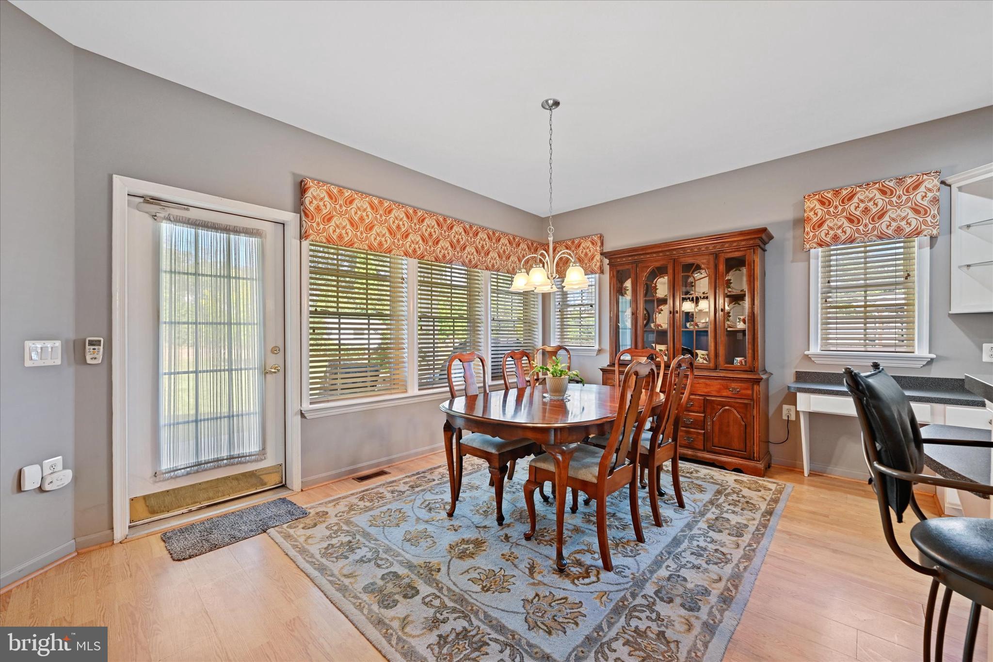 8108 Ridgely Oak Road Parkville, MD 21234 - Photo 8 of 29