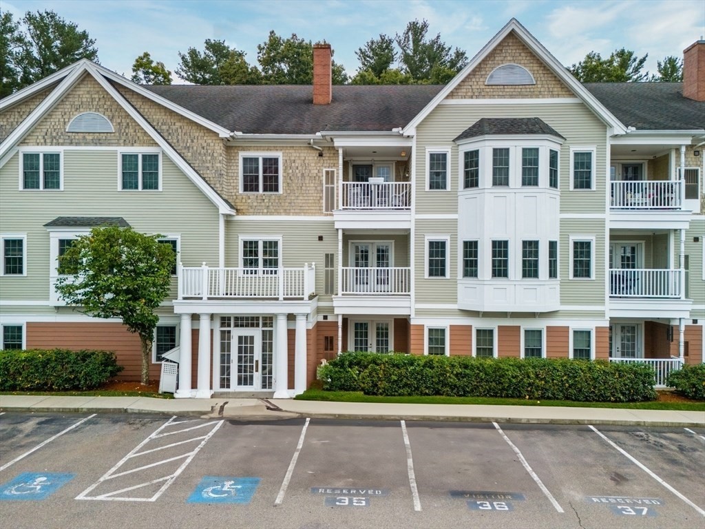 180 Chickering Road, Unit 110C North Andover, MA 01845 - Photo 1 of 40 Gallery Image 1