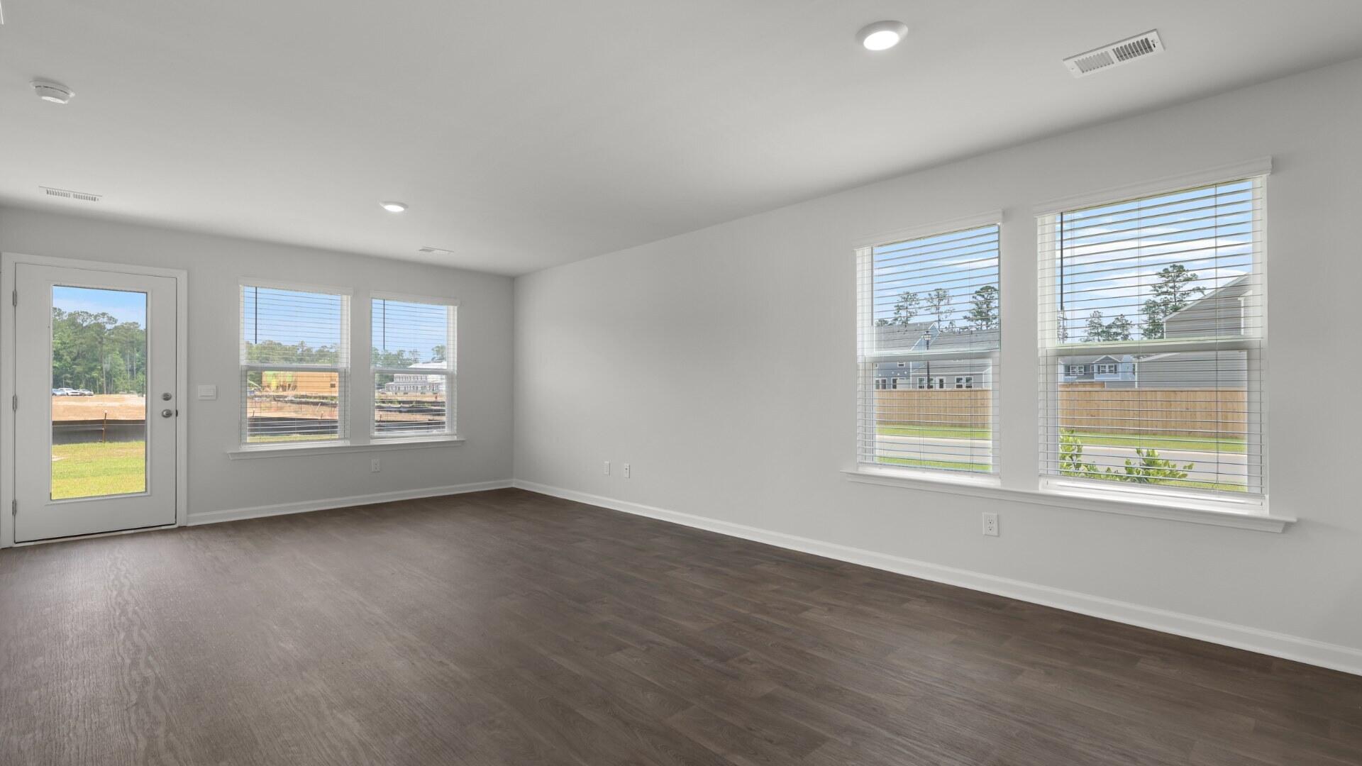 836 Long Blf Road Summerville, SC 29486 - Photo 5 of 32 518 Golden Embers_11