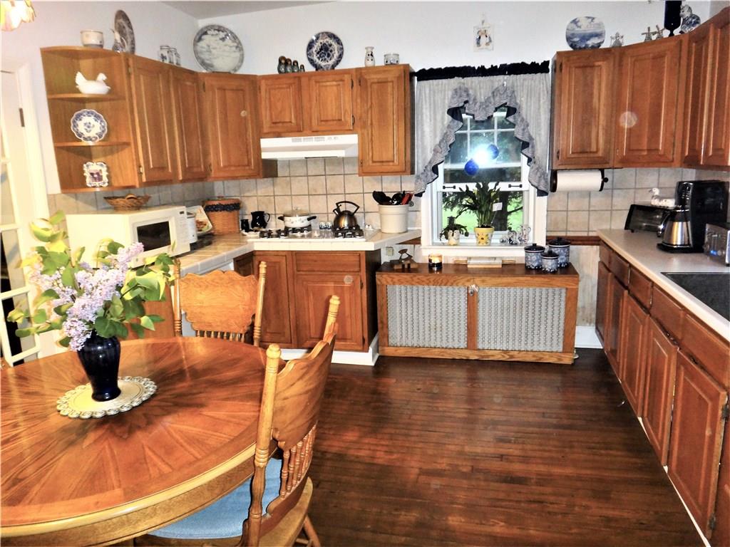 3007 Conway Wallrose Road Baden, PA 15005 - Photo 12 of 25