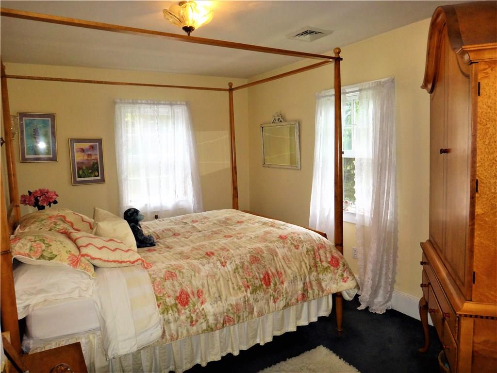 3007 Conway Wallrose Road Baden, PA 15005 - Photo 17 of 25