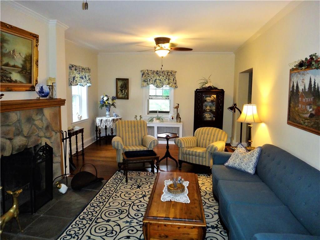 3007 Conway Wallrose Road Baden, PA 15005 - Photo 9 of 25