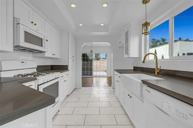 $4,598,000 | 9950 La Docena Lane, Pico Rivera, CA 90660