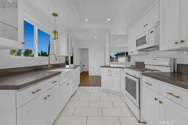 $3,999,500 | 9950 La Docena Lane, Pico Rivera, CA 90660