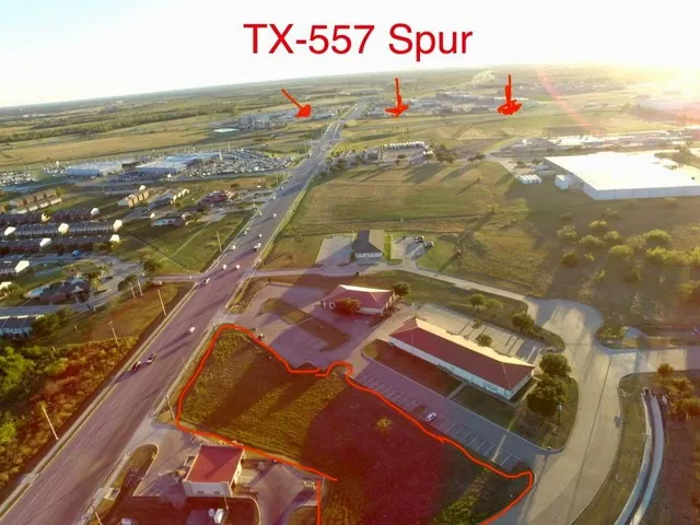 $783,420 | 105 Tejas Drive, Terrell, TX 75160