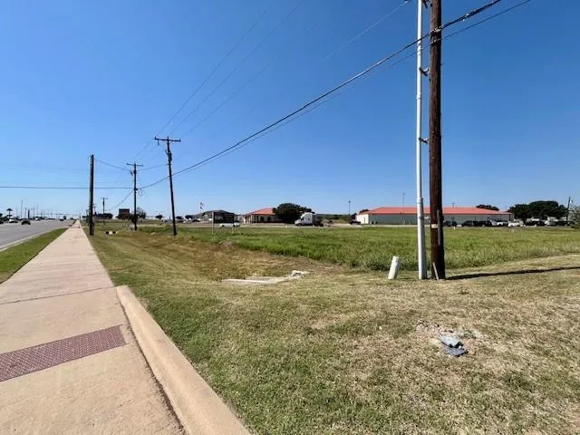 $783,420 | 105 Tejas Drive, Terrell, TX 75160