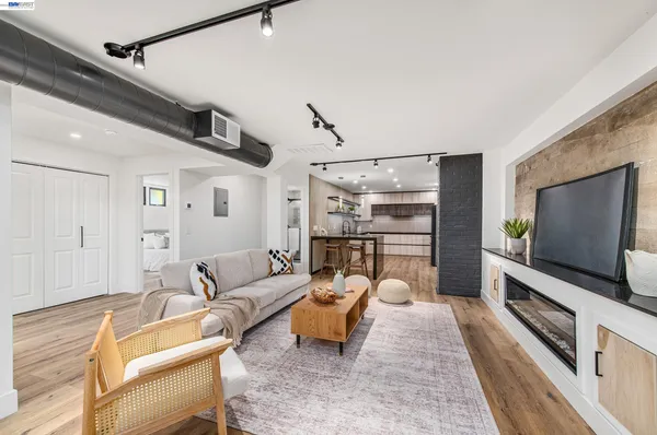 $1,895,000 | 4073 Stanley Boulevard, Pleasanton, CA 94566