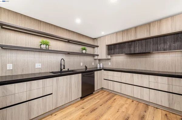 $1,895,000 | 4073 Stanley Boulevard, Pleasanton, CA 94566