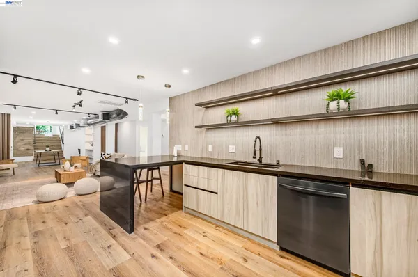 $1,895,000 | 4073 Stanley Boulevard, Pleasanton, CA 94566