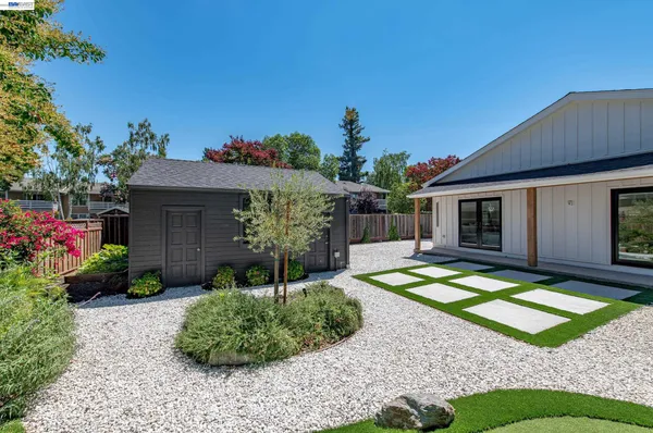 $1,895,000 | 4073 Stanley Boulevard, Pleasanton, CA 94566