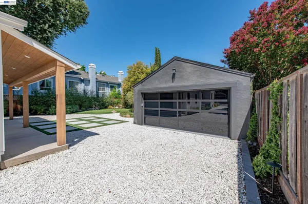 $1,895,000 | 4073 Stanley Boulevard, Pleasanton, CA 94566
