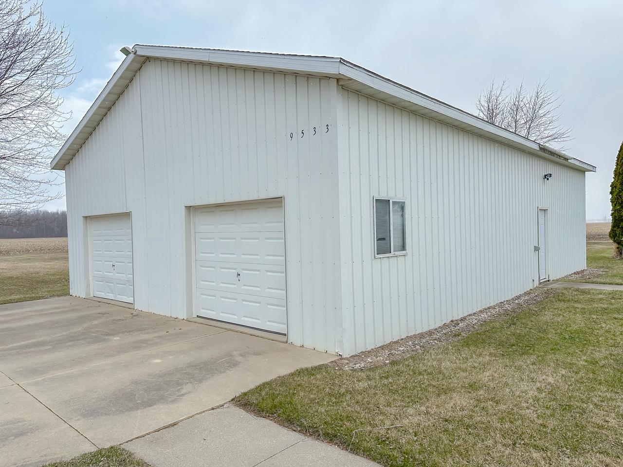 9533 East Denver Road Coleman, MI 48618 - Photo 35 of 37 1932302-5f72c3bd-3be1-47aa-ae25-e6df8528e08c.JPG