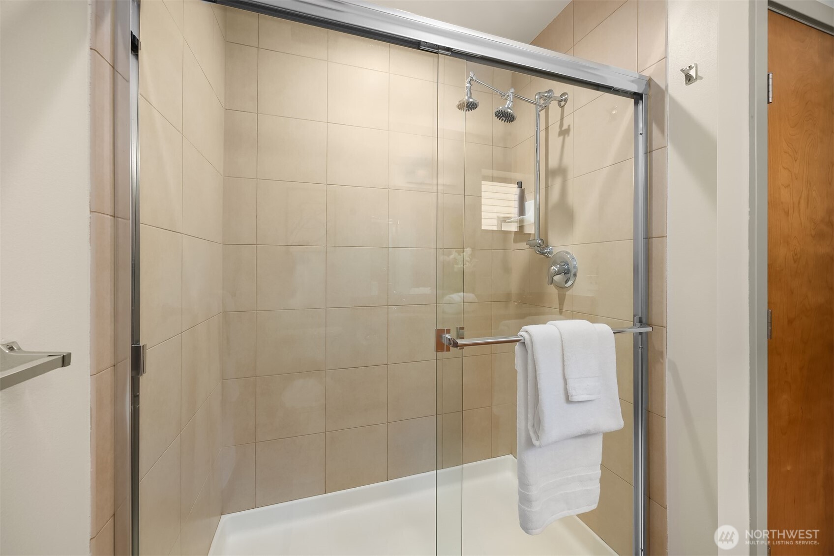 3818 South Hudson Street, Unit A Seattle, WA 98118 - Photo 17 of 31 a bathroom with a shower