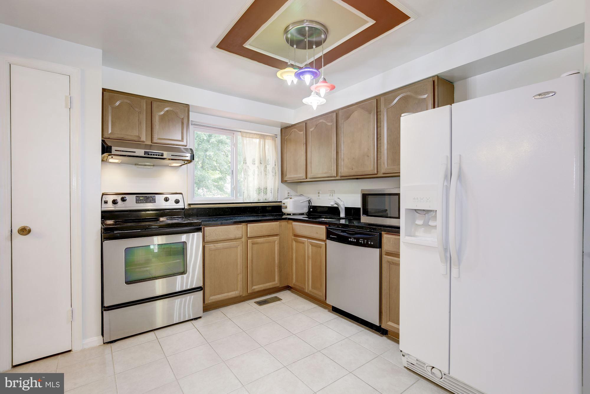 11501 Clopper Road Gaithersburg, MD 20878 - Photo 11 of 30 Kitchen