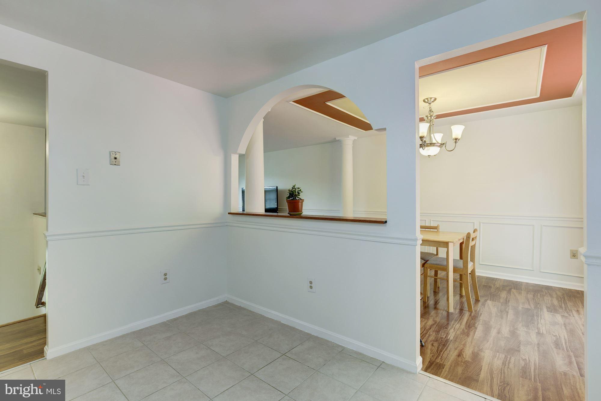 11501 Clopper Road Gaithersburg, MD 20878 - Photo 13 of 30 Kitchen table space