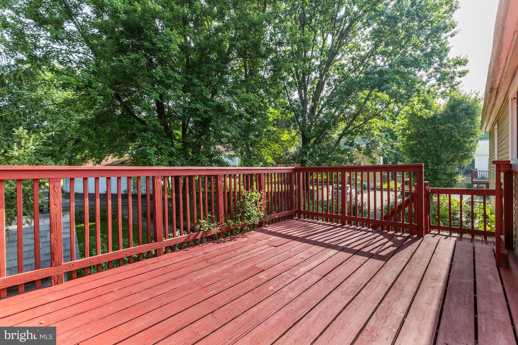 11501 Clopper Road Gaithersburg, MD 20878 - Photo 28 of 30 Deck view