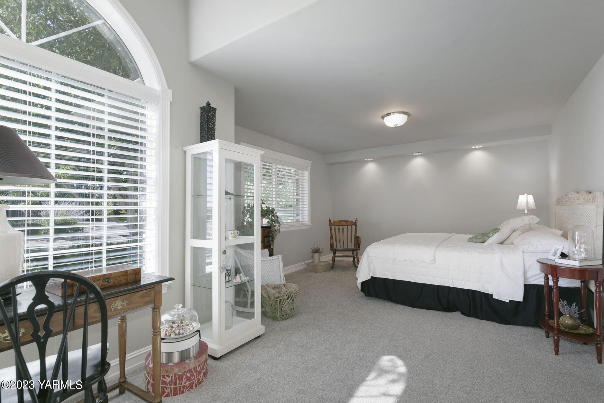 11521 Marble Extension Yakima, WA 98908 - Photo 19 of 40 a bedroom with a bed and window