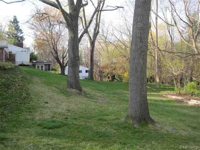 5801 Cobb Creek Road Rochester, MI 48306 - Photo 12 of 22 12.JPG