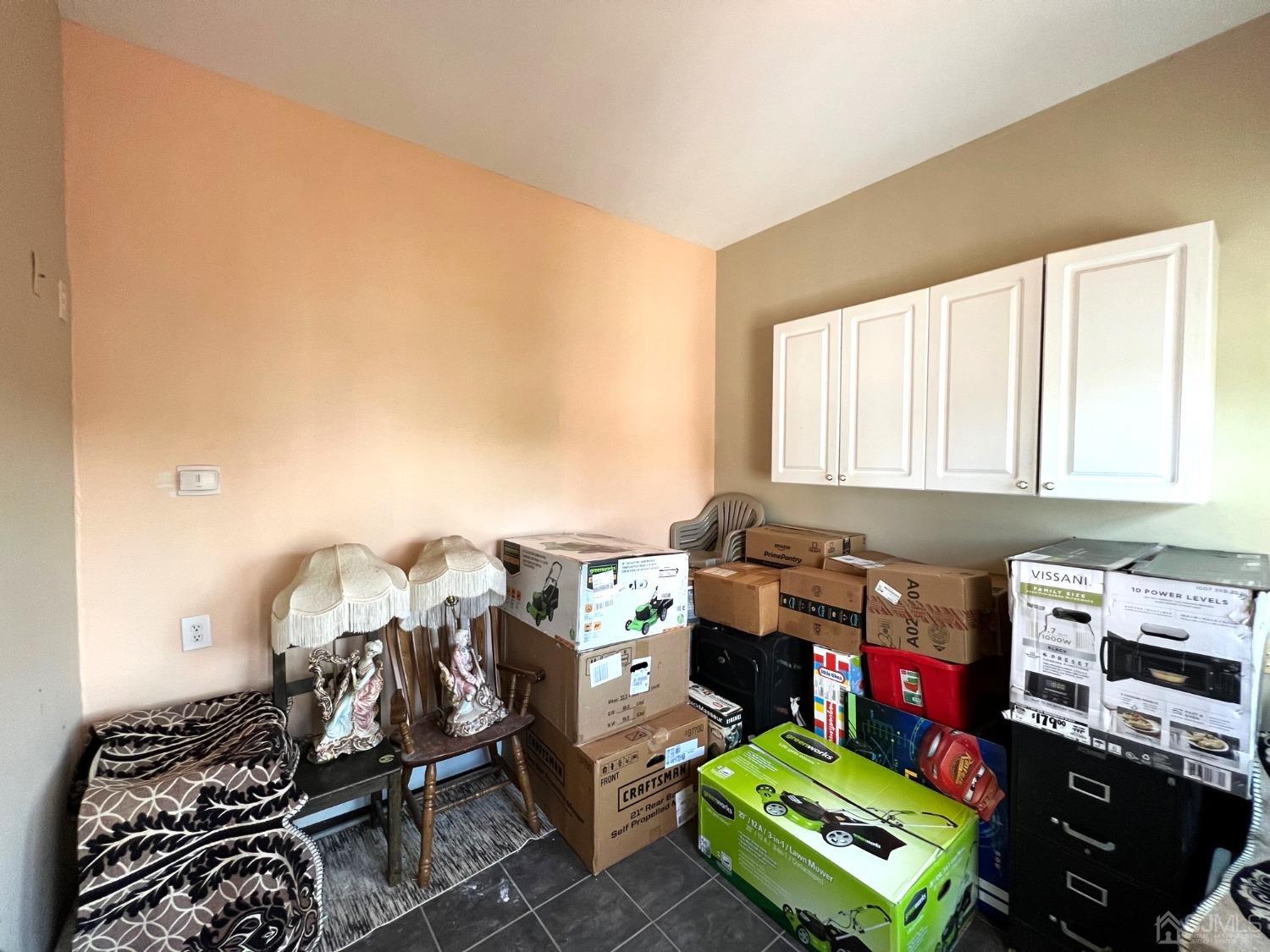 185 Midfield Road Colonia, NJ 07067 - Photo 26 of 27 a room with musical instruments