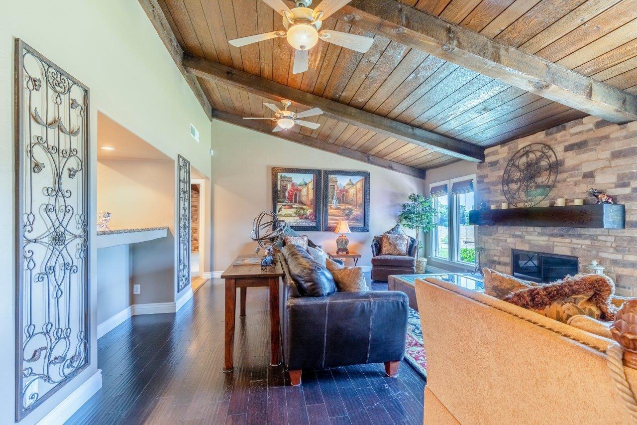 15564 Monreal Road Madera, CA 93636 - Photo 10 of 72 Gallery Image 10