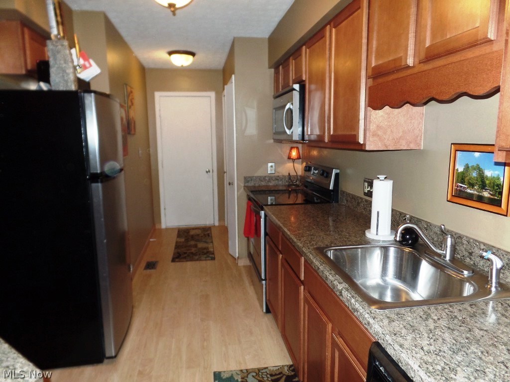 1245 Canyon View Road Northfield, OH 44067 - Photo 8 of 27 Gallery Image 8