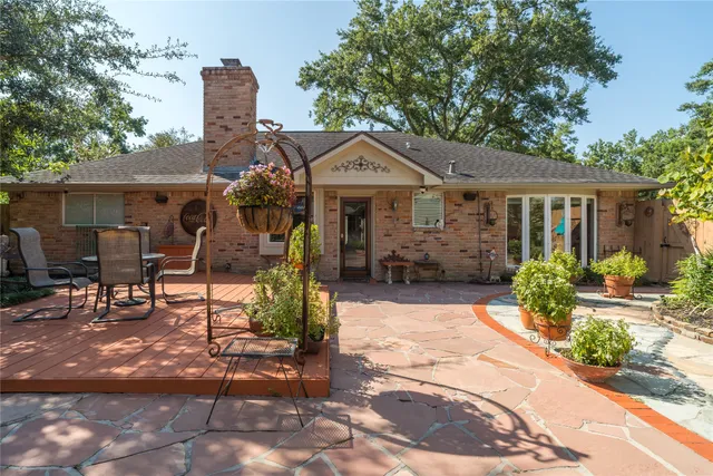 $309,000 | 2003 Richvale Lane, Houston, TX 77062