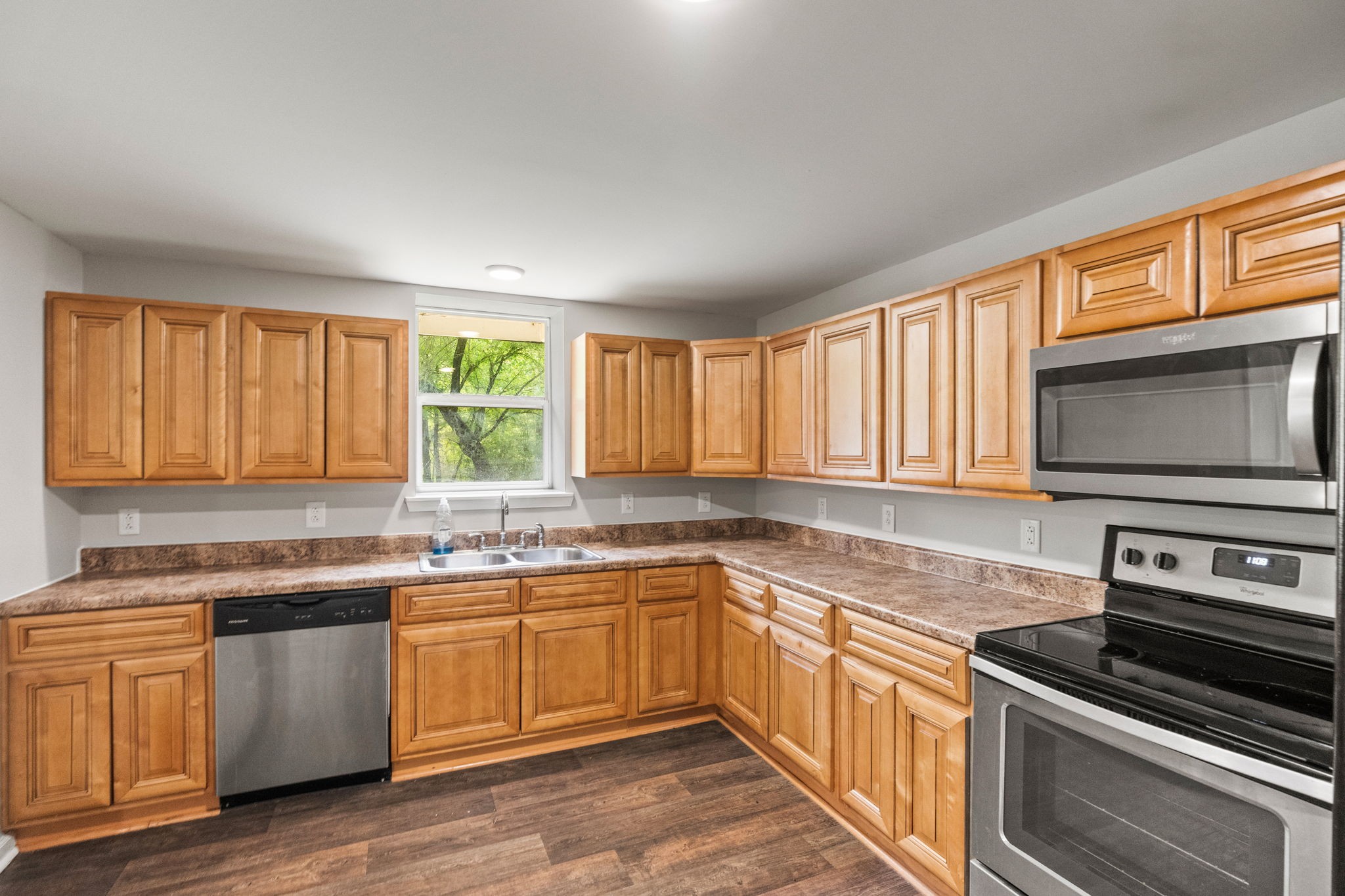 3302 Possum Trot Road Greenbrier, TN 37073 - Photo 3 of 37 Gallery Image 3