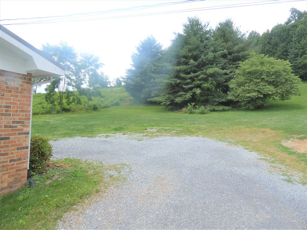 12288 Maple Street Glade Spring, VA 24340 - Photo 23 of 23 Gallery Image 23