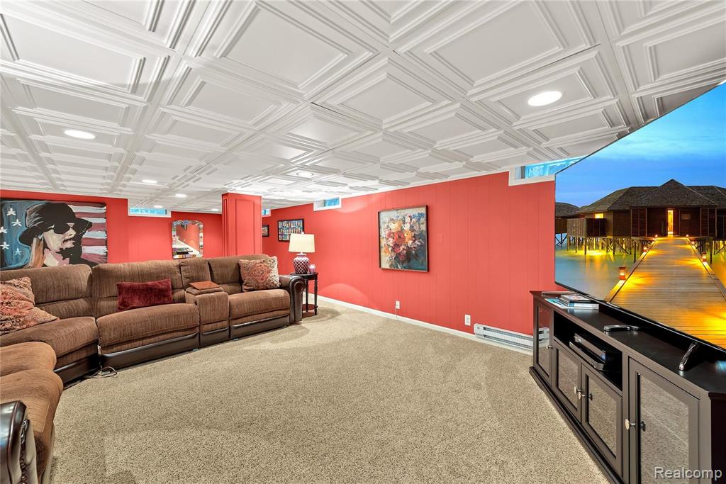 510 Thorntree Road Grosse Pointe Woods, MI 48236 - Photo 29 of 40