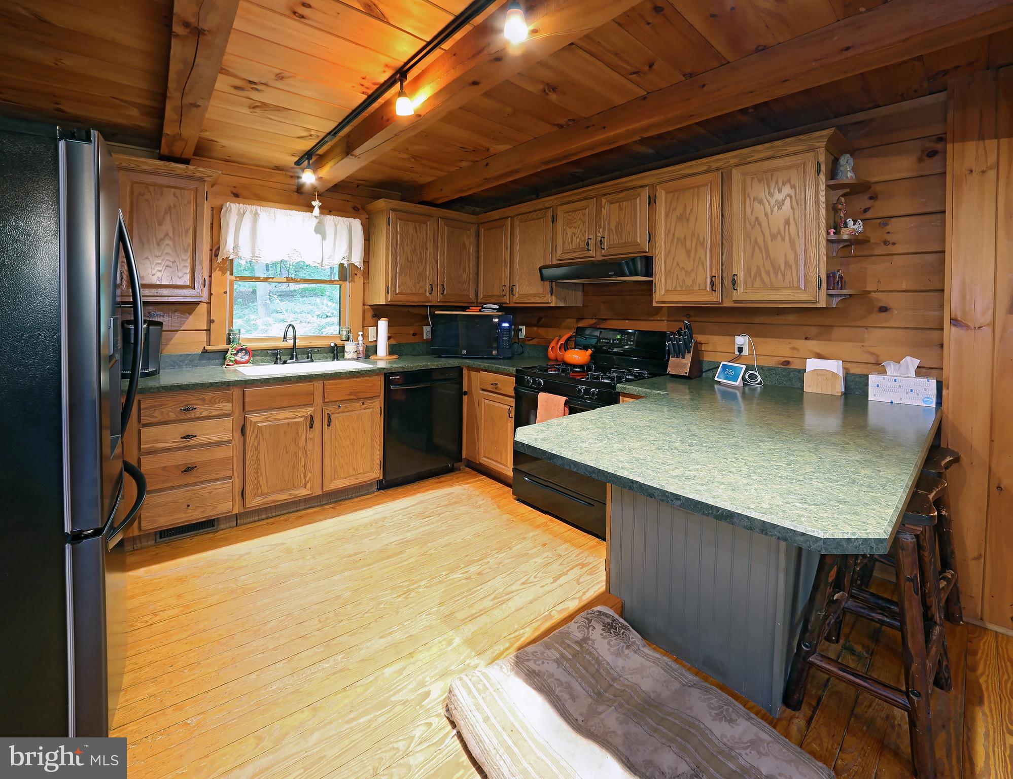1093 Cider Press Road Manheim, PA 17545 - Photo 11 of 27 Kitchen