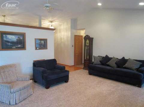 7216 North Webster Road Mount Morris, MI 48458 - Photo 11 of 21 20418167-10.JPG