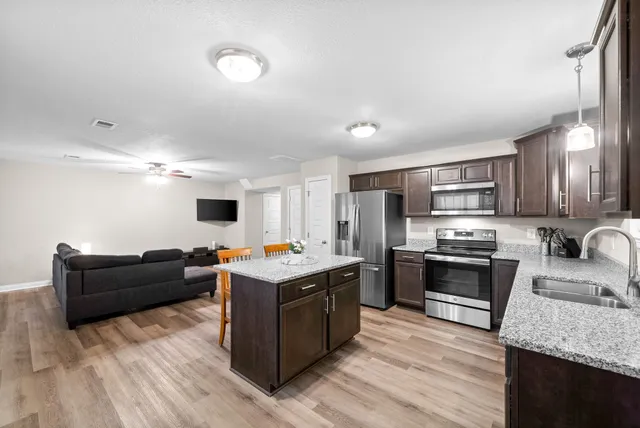 $1,895 | 508 Castle Pinckney Lane, Clarksville, TN 37042