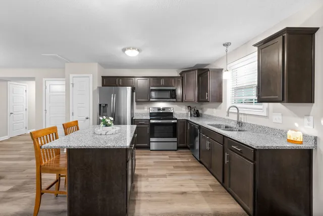 $1,895 | 508 Castle Pinckney Lane, Clarksville, TN 37042