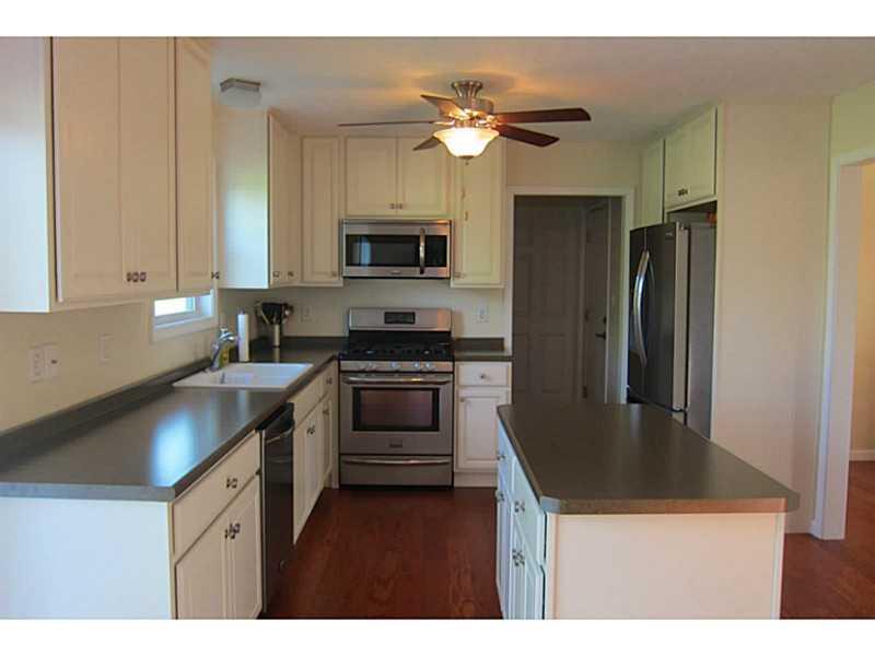 336 Strangford Road Blairsville, PA 15717 - Photo 7 of 10 Kitchen.