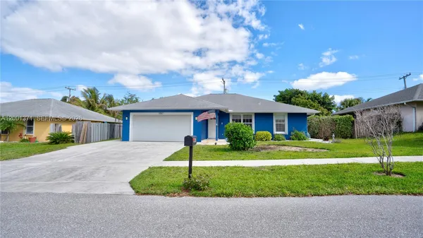 $390,000 | 1067 Julia Heights Drive, Lantana, FL 33462