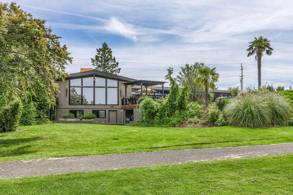 124 South Foothill Road Medford, OR 97504 - Photo 25 of 77 SF(31)