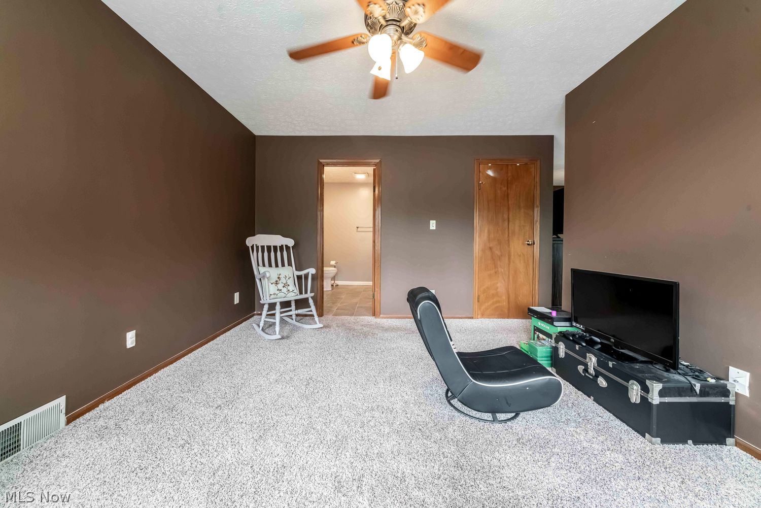 3175 Chestnut Road Seven Hills, OH 44131 - Photo 14 of 27 Gallery Image 14