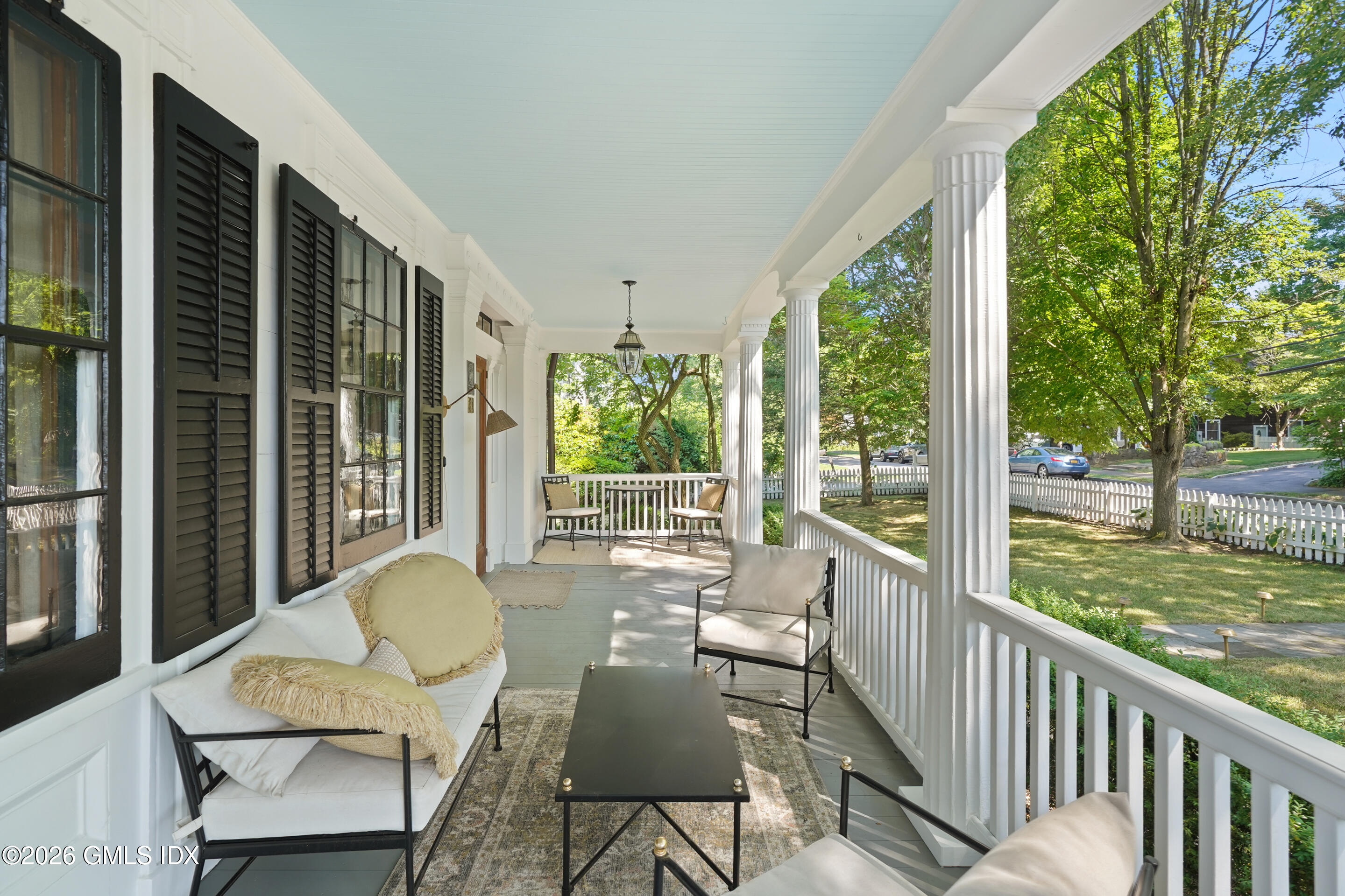 33 Mead Avenue Cos Cob, CT 06807 - Photo 2 of 36 6