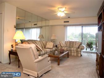 8922 Krewstown Road, Unit 319 Philadelphia, PA 19115 - Photo 3 of 7 Gallery Image 3
