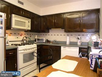 8922 Krewstown Road, Unit 319 Philadelphia, PA 19115 - Photo 5 of 7 Gallery Image 5